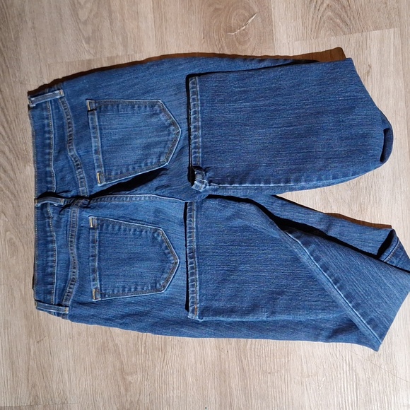 Old navy jeans - Picture 4 of 4